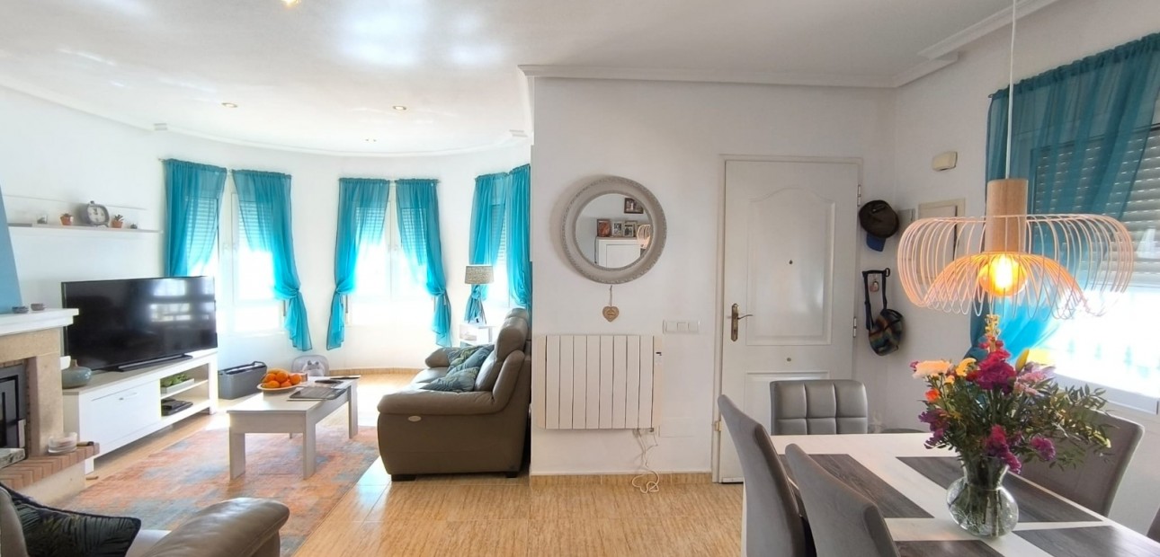 Herverkoop - Detached Villa -
Guardamar del Segura - El Raso