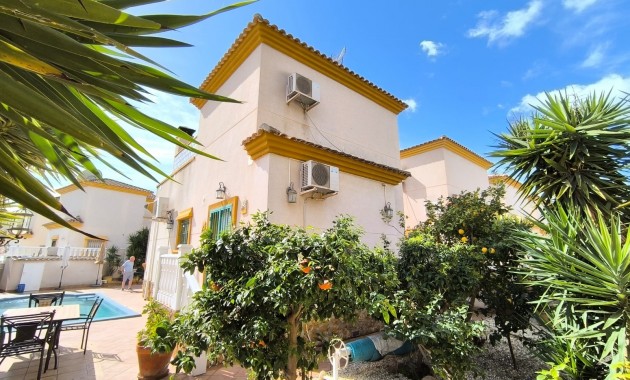 Herverkoop - Detached Villa -
Guardamar del Segura - El Raso