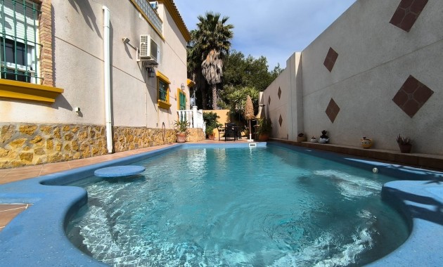 Herverkoop - Detached Villa -
Guardamar del Segura - El Raso