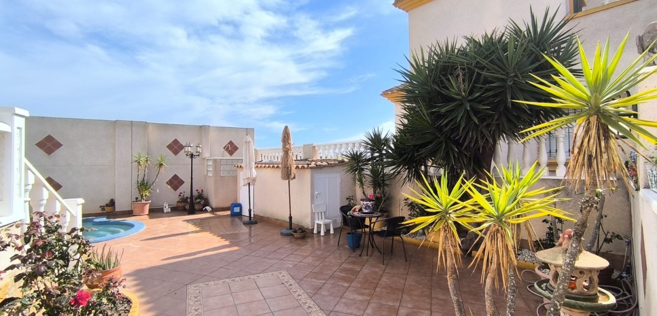 Herverkoop - Detached Villa -
Guardamar del Segura - El Raso
