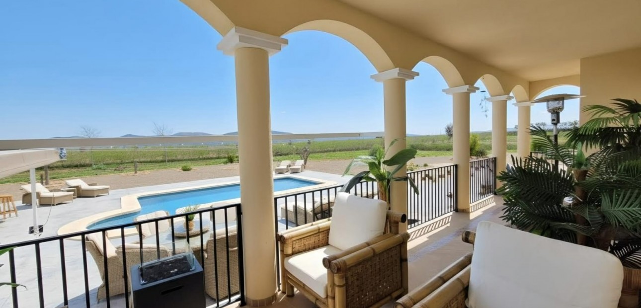 Herverkoop - Country Property -
Pinoso - Pinoso - Country