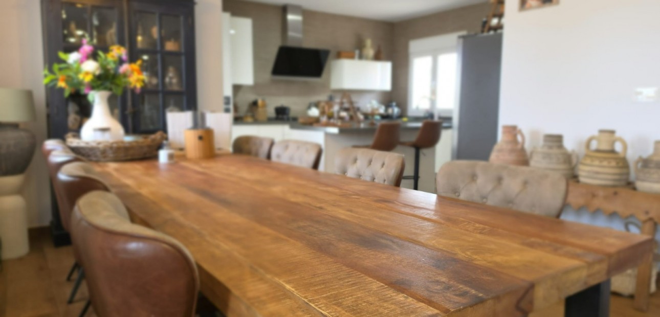 Herverkoop - Country Property -
Pinoso - Pinoso - Country