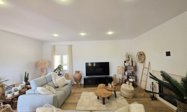 Herverkoop - Country Property -
Pinoso - Pinoso - Country