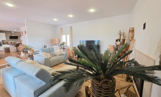 Herverkoop - Country Property -
Pinoso - Pinoso - Country