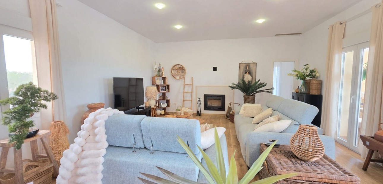 Herverkoop - Country Property -
Pinoso - Pinoso - Country