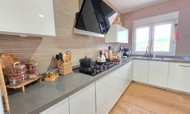 Herverkoop - Country Property -
Pinoso - Pinoso - Country