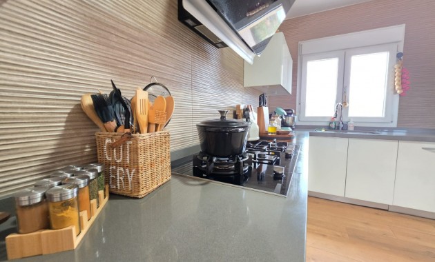 Herverkoop - Country Property -
Pinoso - Pinoso - Country