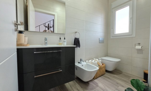 Herverkoop - Country Property -
Pinoso - Pinoso - Country