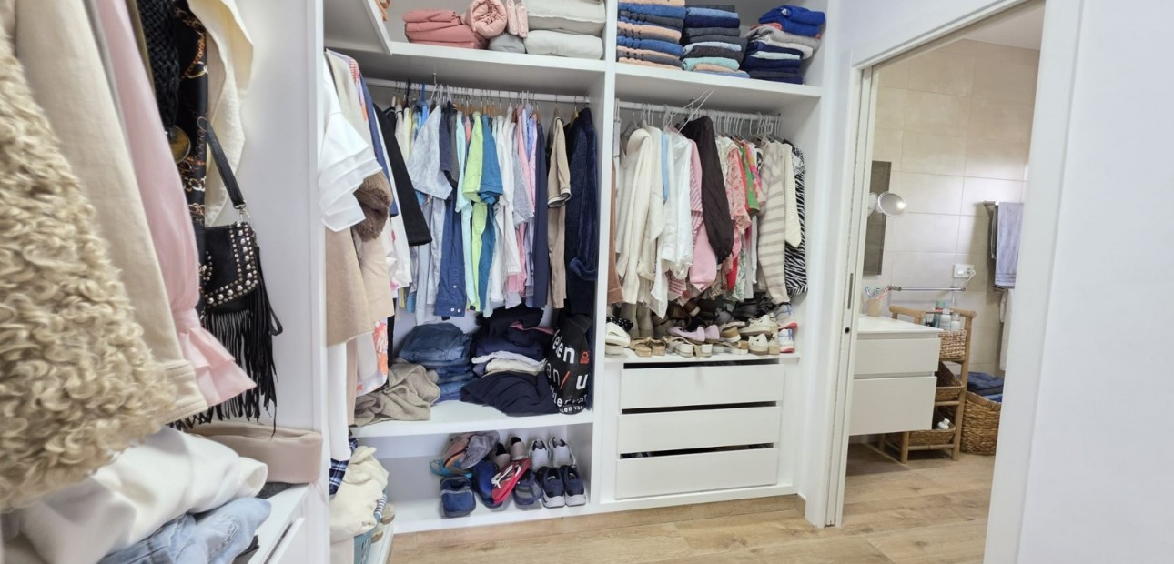 Herverkoop - Country Property -
Pinoso - Pinoso - Country