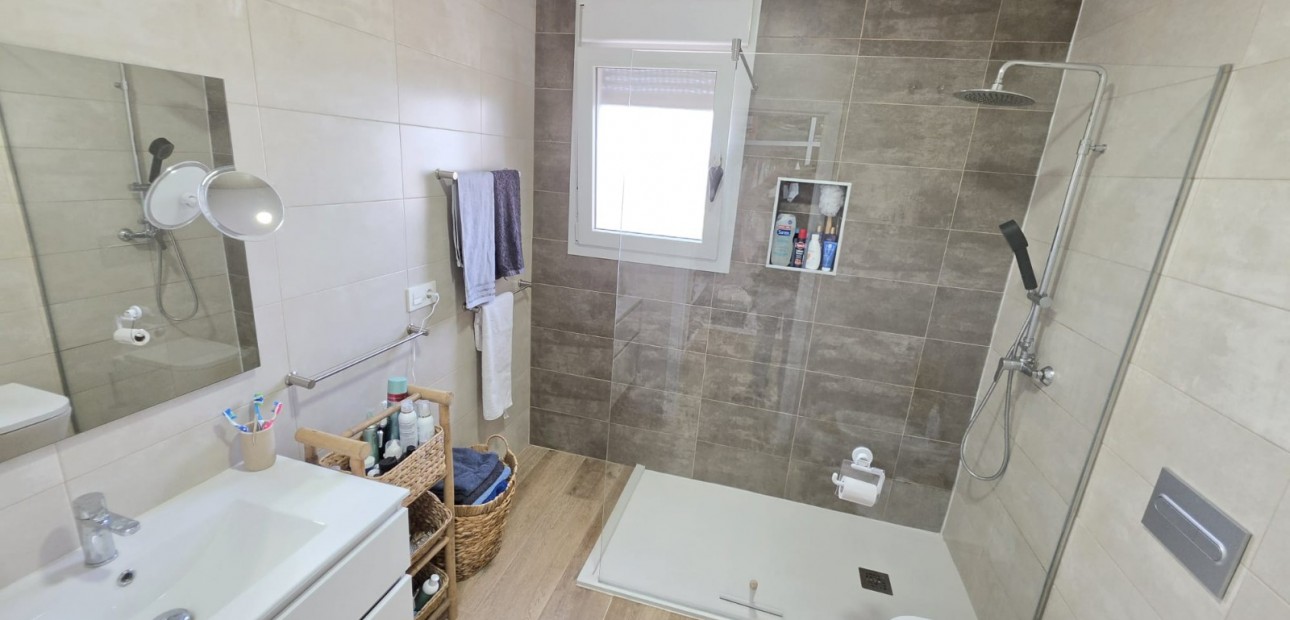 Herverkoop - Country Property -
Pinoso - Pinoso - Country