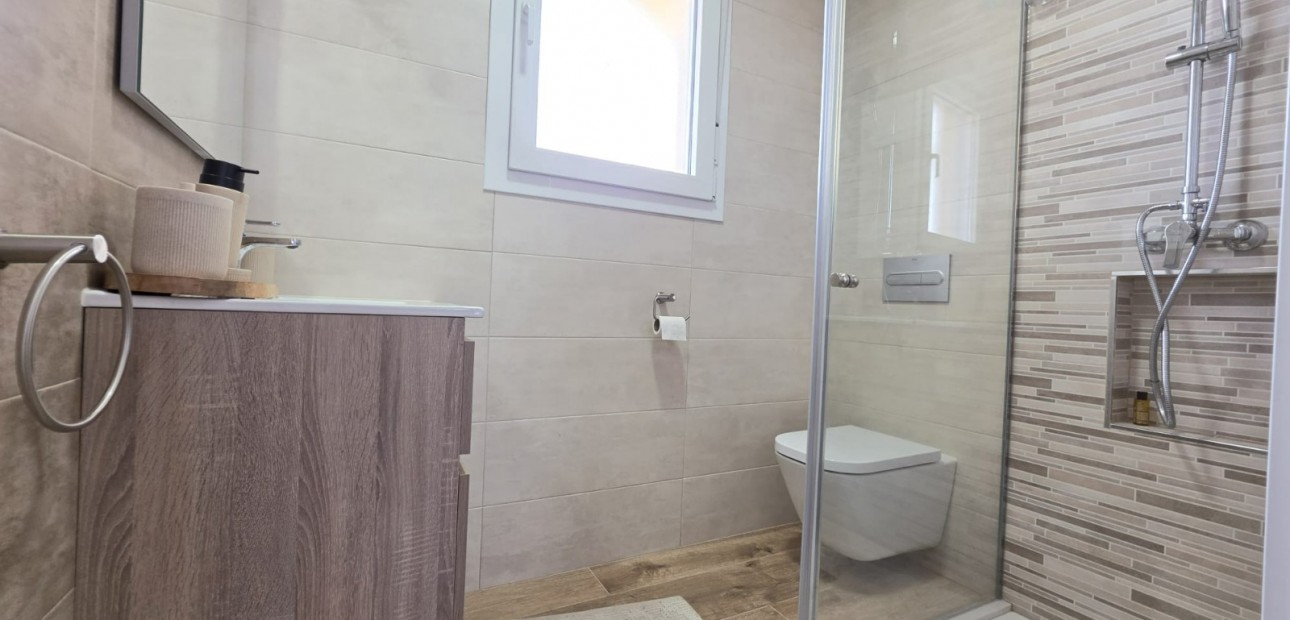 Herverkoop - Country Property -
Pinoso - Pinoso - Country