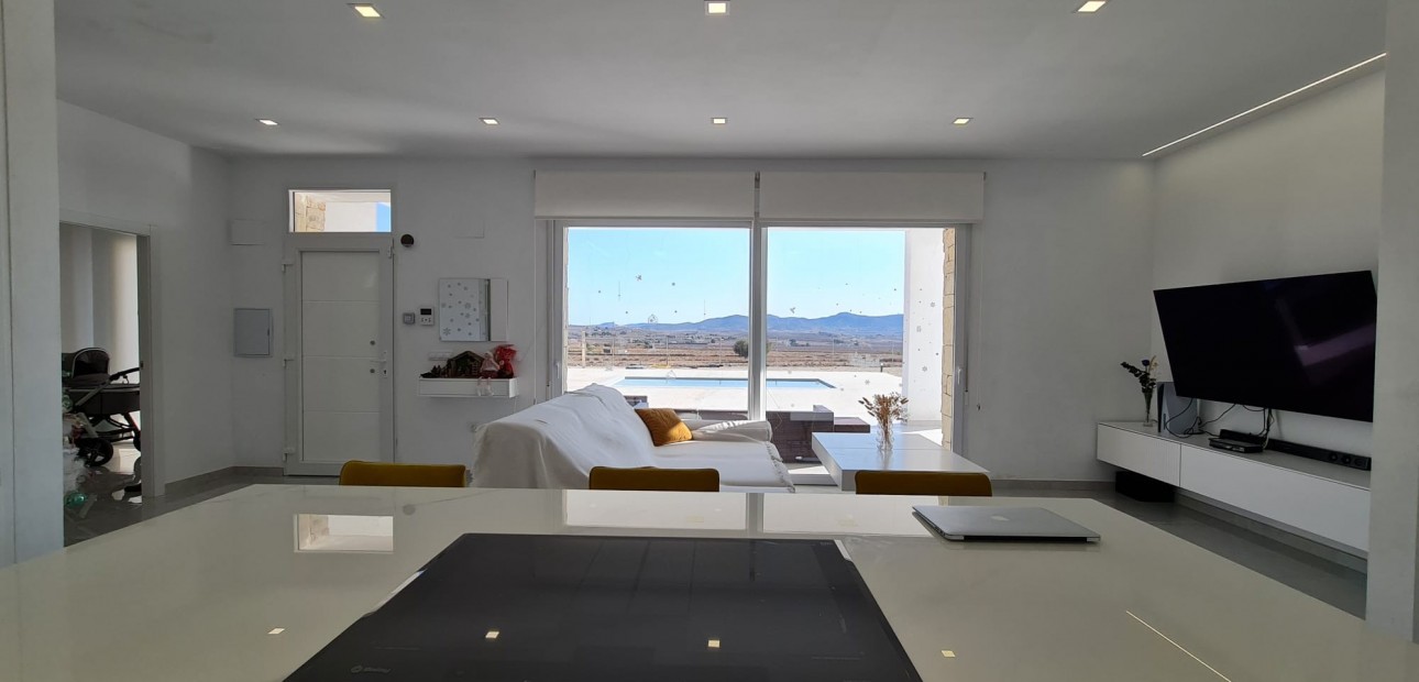 Herverkoop - Country Property -
Pinoso - Pinoso - Country