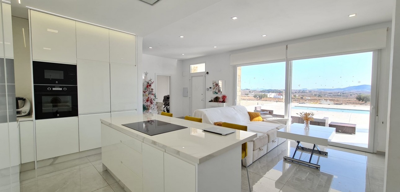 Herverkoop - Country Property -
Pinoso - Pinoso - Country