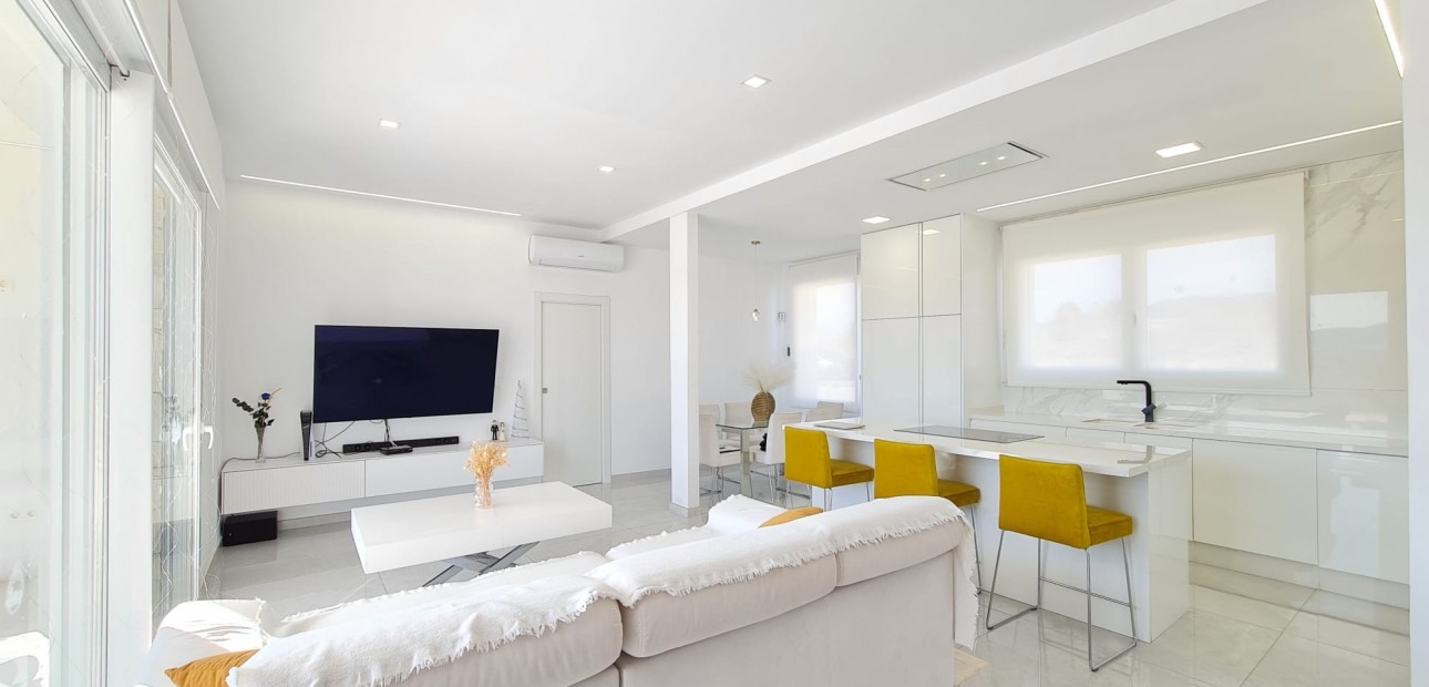 Herverkoop - Country Property -
Pinoso - Pinoso - Country