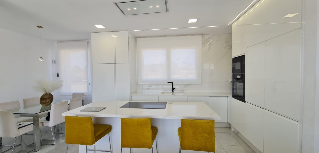 Herverkoop - Country Property -
Pinoso - Pinoso - Country