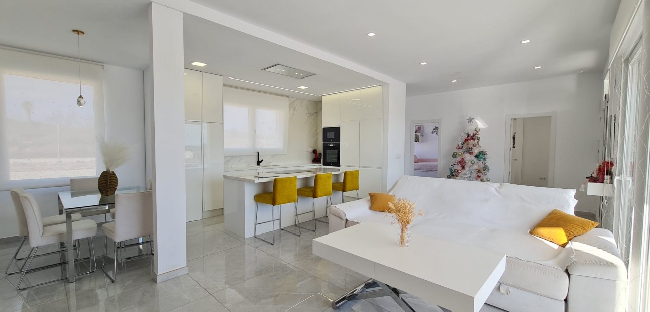 Herverkoop - Country Property -
Pinoso - Pinoso - Country