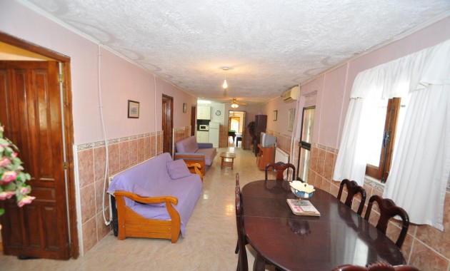 Herverkoop - Country Property -
Pinoso - Pinoso - Town