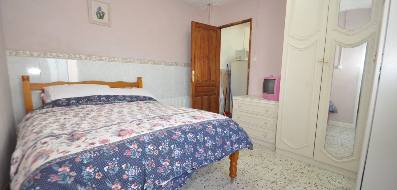 Herverkoop - Country Property -
Pinoso - Pinoso - Town