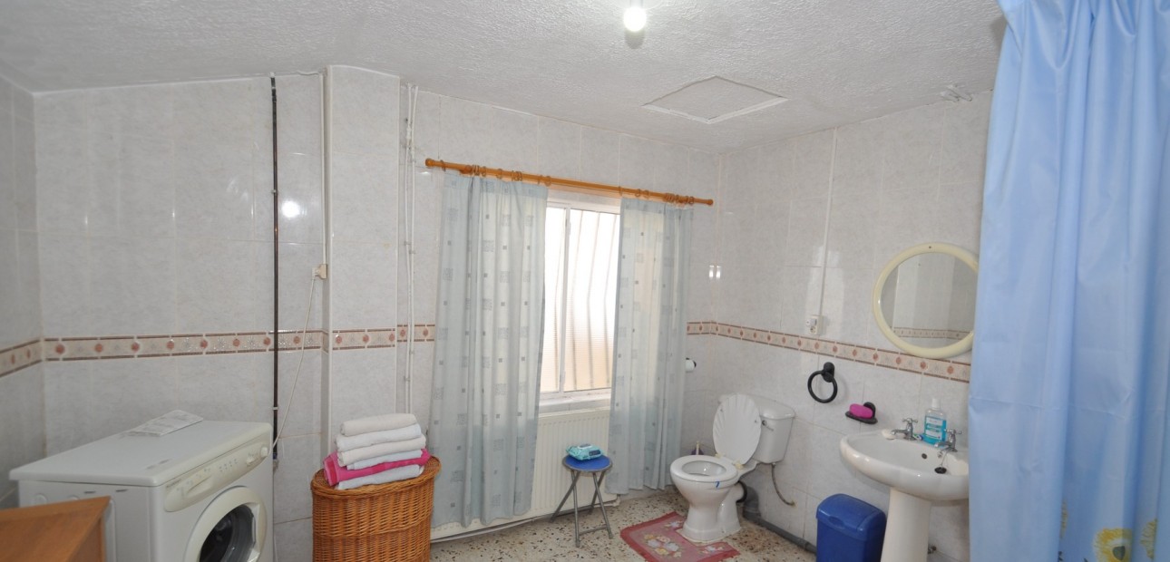 Herverkoop - Country Property -
Pinoso - Pinoso - Town