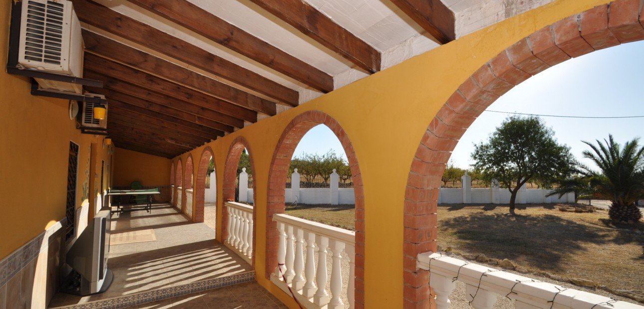 Herverkoop - Country Property -
Pinoso - Pinoso - Town