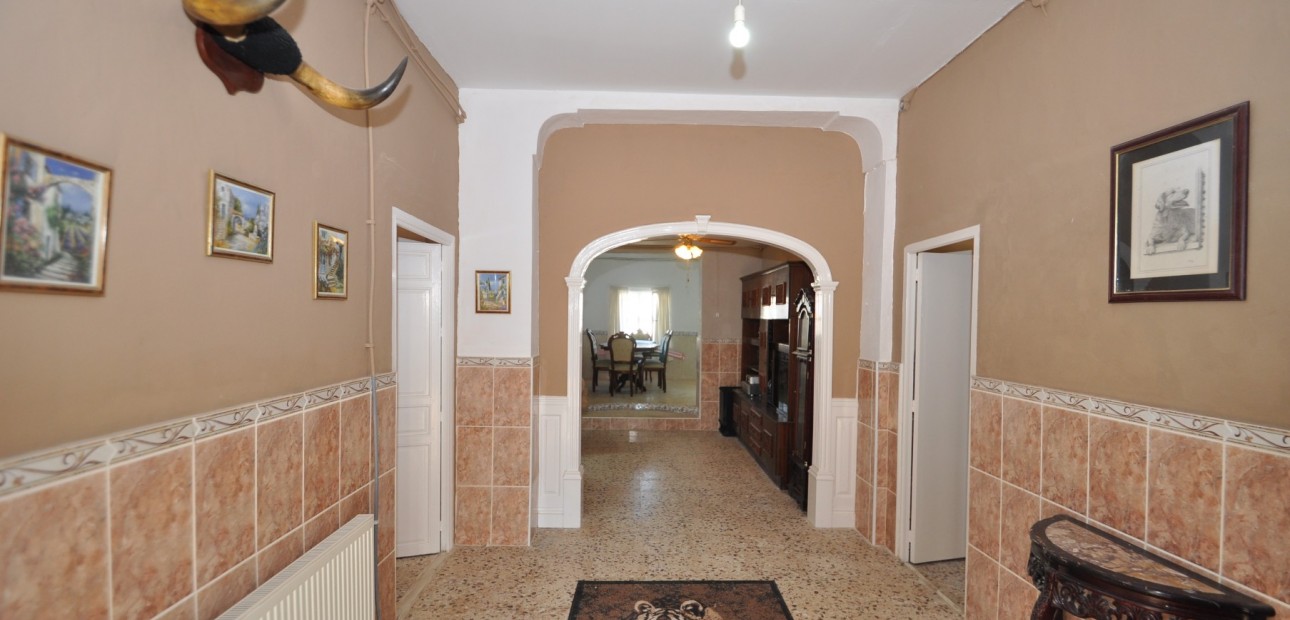Herverkoop - Country Property -
Pinoso - Pinoso - Town