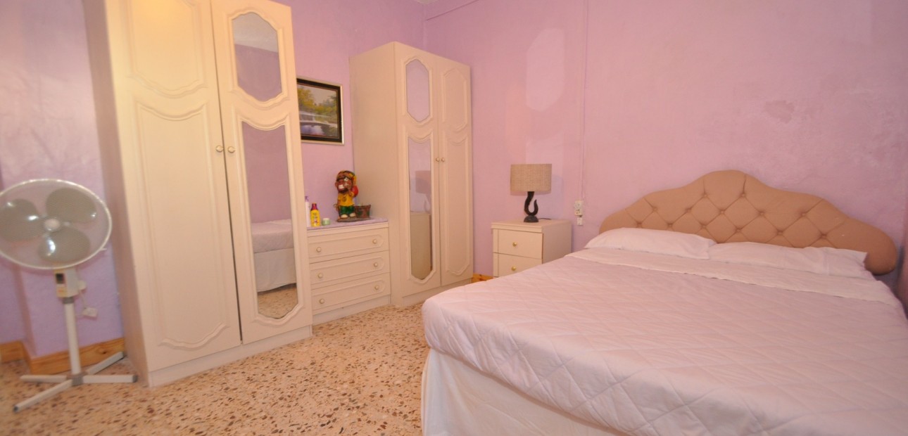 Herverkoop - Country Property -
Pinoso - Pinoso - Town