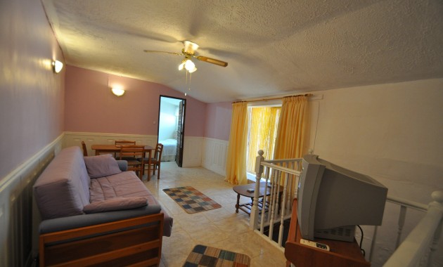 Herverkoop - Country Property -
Pinoso - Pinoso - Town