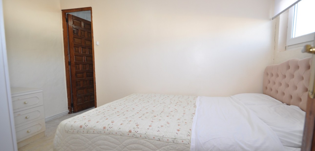 Herverkoop - Country Property -
Pinoso - Pinoso - Town