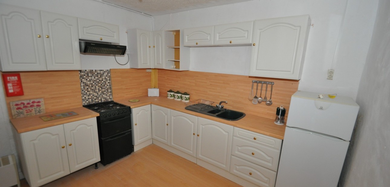 Herverkoop - Country Property -
Pinoso - Pinoso - Town