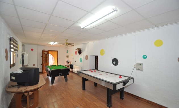 Herverkoop - Country Property -
Pinoso - Pinoso - Town