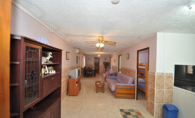 Herverkoop - Country Property -
Pinoso - Pinoso - Town