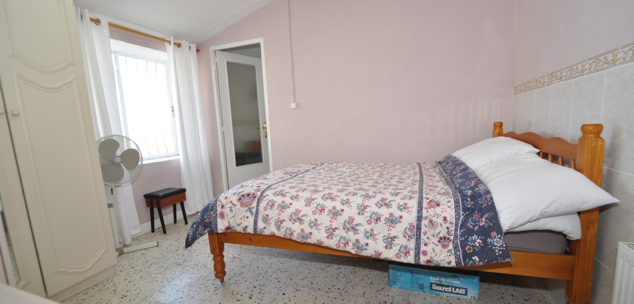 Herverkoop - Country Property -
Pinoso - Pinoso - Town