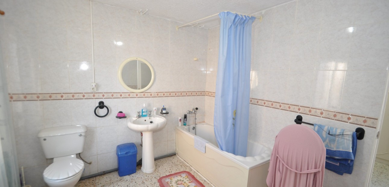 Herverkoop - Country Property -
Pinoso - Pinoso - Town