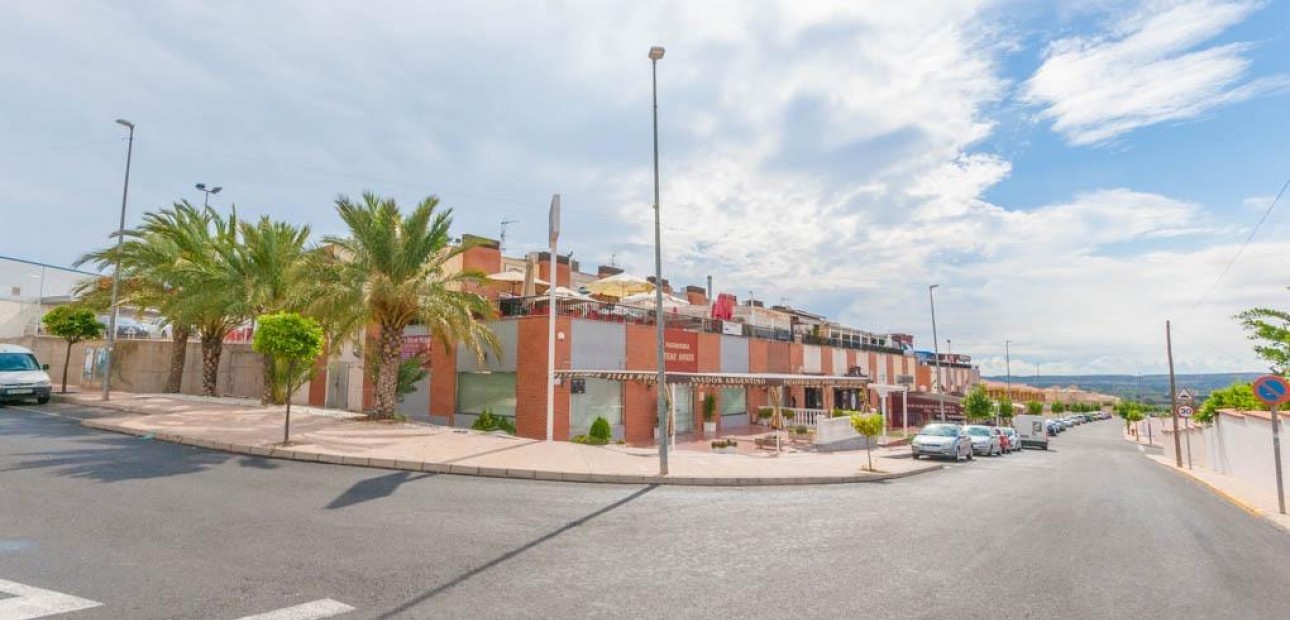 Long time Rental - Commercial Unit -
San Fulgencio - La Marina