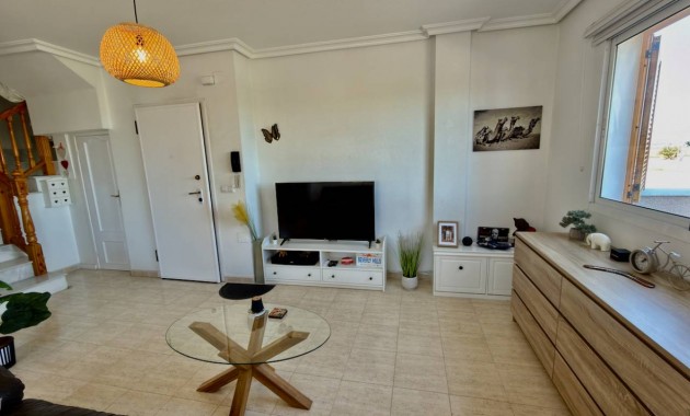 Sale - Apartment / flat -
Daya Nueva