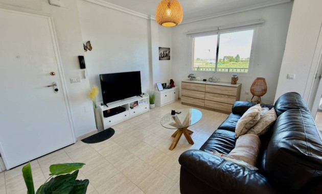 Sale - Apartment / flat -
Daya Nueva