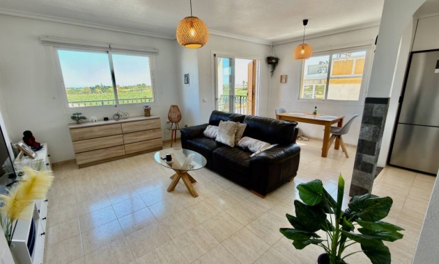 Sale - Apartment / flat -
Daya Nueva