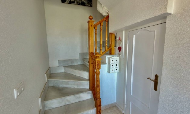 Sale - Apartment / flat -
Daya Nueva