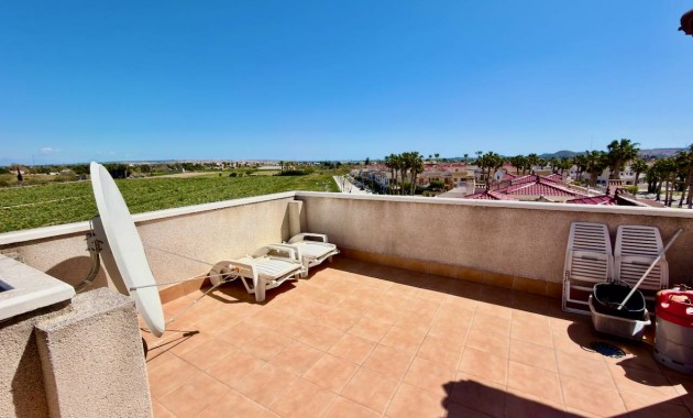 Sale - Apartment / flat -
Daya Nueva