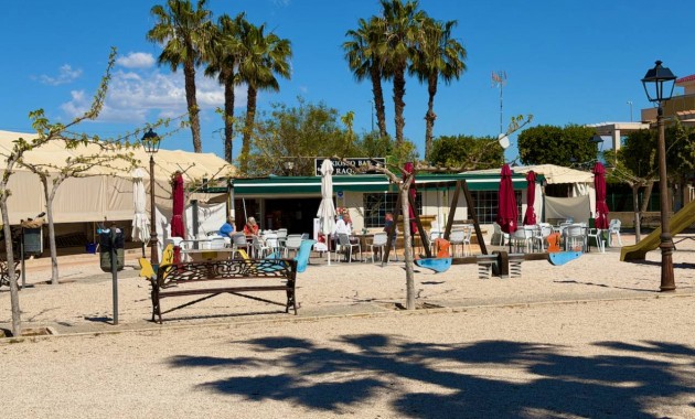 Sale - Apartment / flat -
Daya Nueva