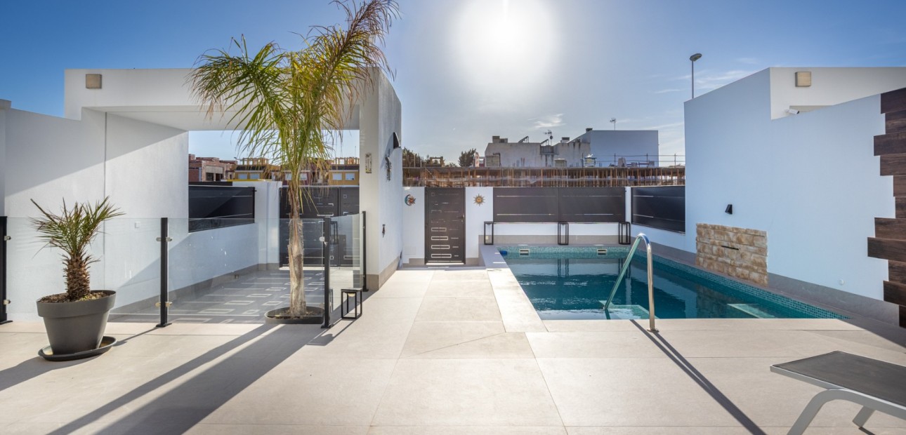 Venta - Detached Villa -
Dolores