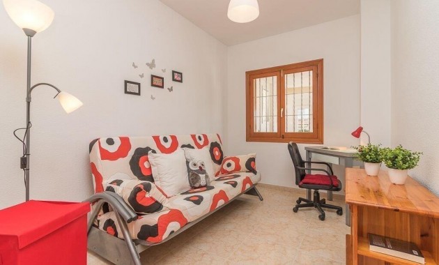Venta - Apartamento / piso -
Torrevieja - La Mata pueblo