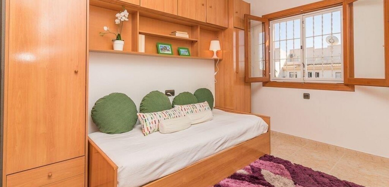 Venta - Apartamento / piso -
Torrevieja - La Mata pueblo