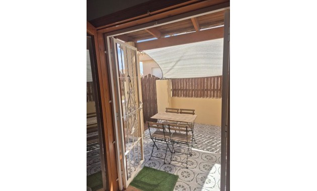 Venta - Apartamento / piso -
Torrevieja - La Mata pueblo