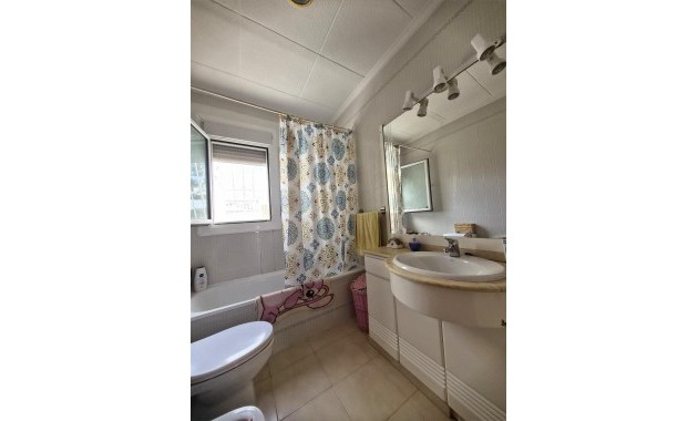 Herverkoop - Villa -
Torrevieja - El chaparral