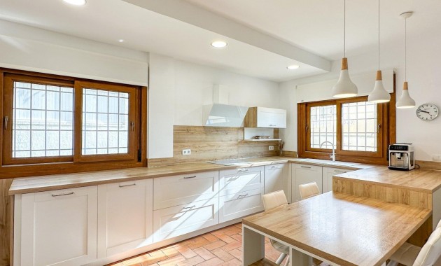 Venta - Villa -
Orihuela Costa - Campoamor