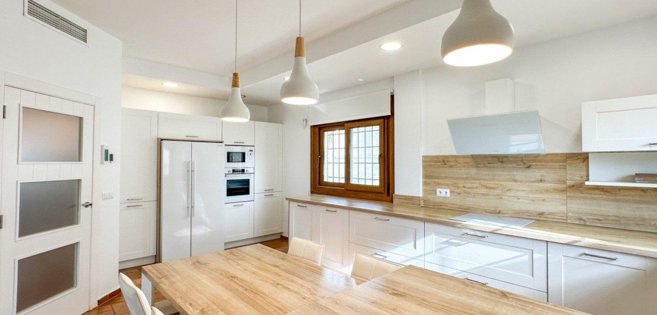 Venta - Villa -
Orihuela Costa - Campoamor