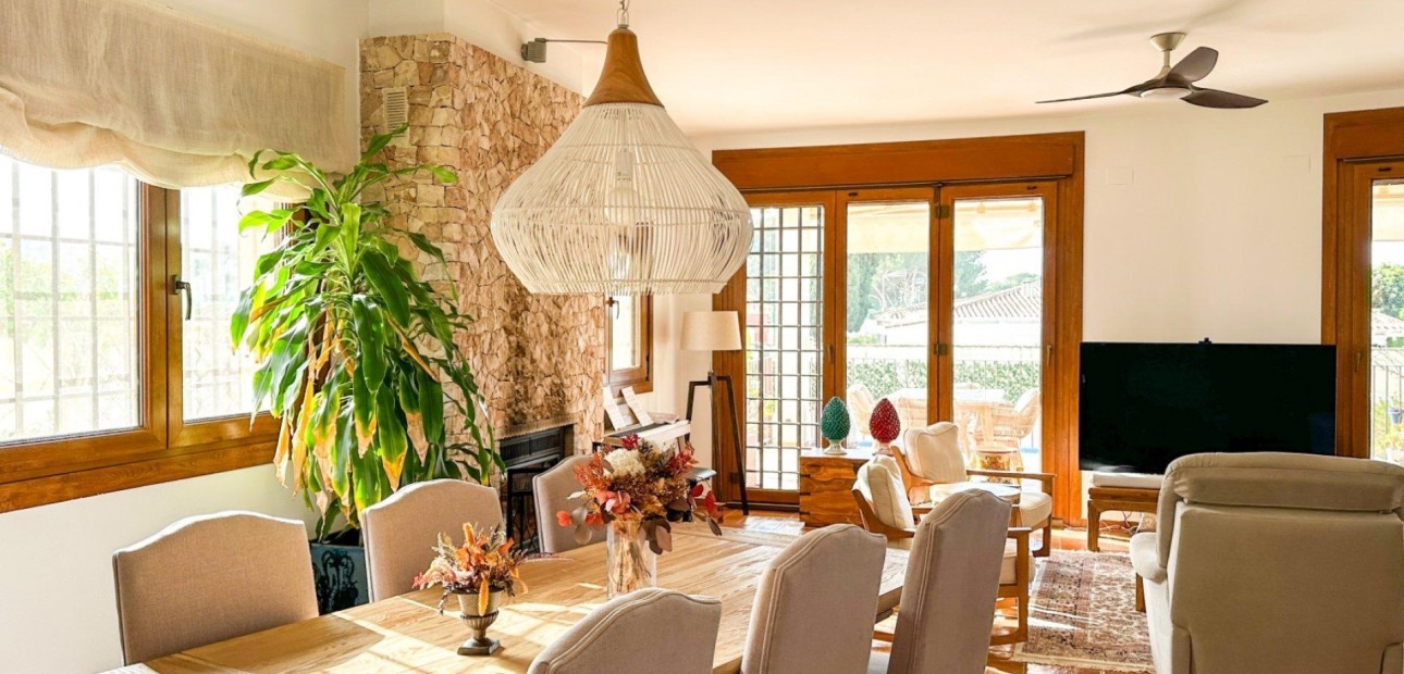 Venta - Villa -
Orihuela Costa - Campoamor