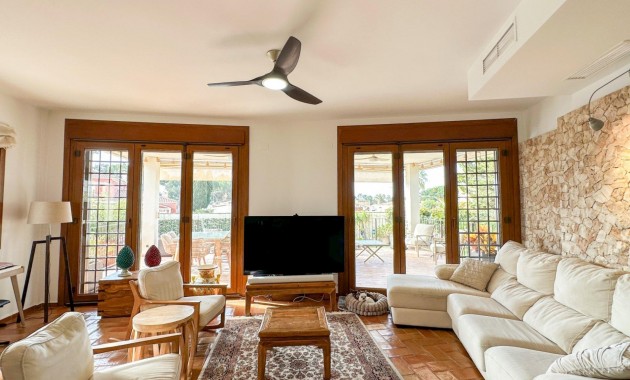 Venta - Villa -
Orihuela Costa - Campoamor