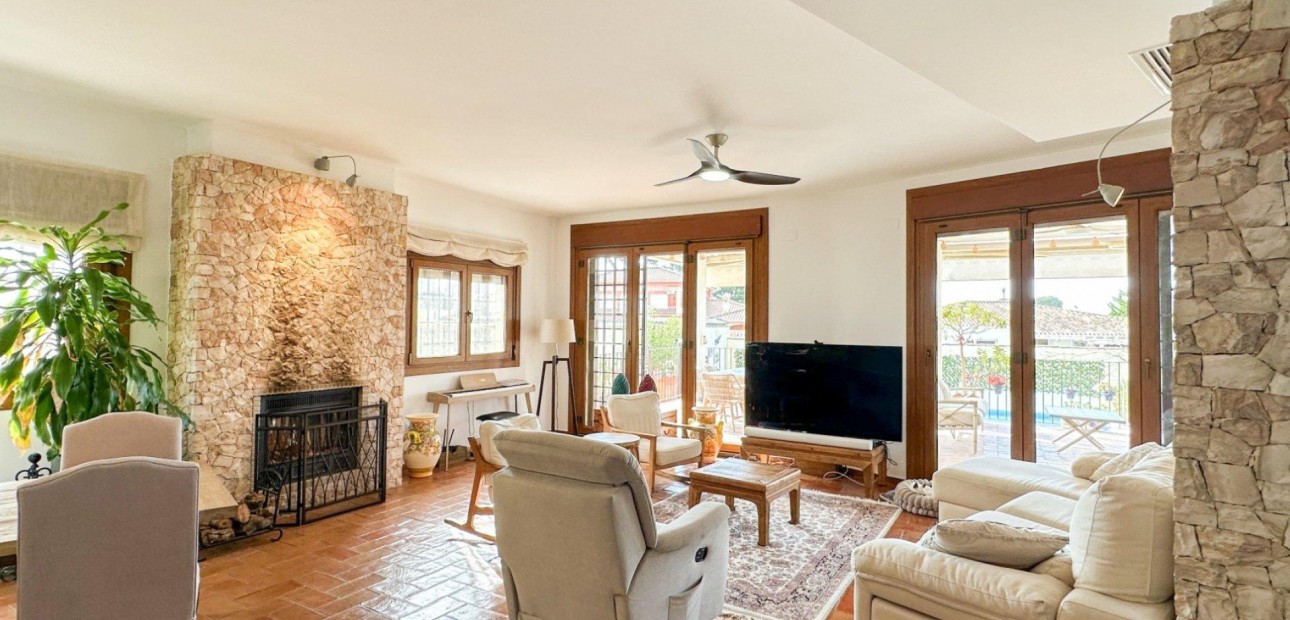 Venta - Villa -
Orihuela Costa - Campoamor